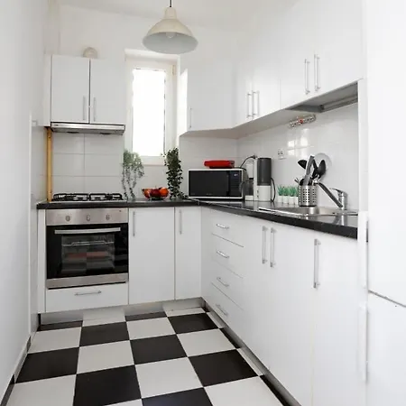Rico's 3 Bedroom Center Appartamento