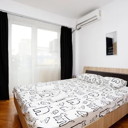 Apartment Rico's 3 Bedroom Center *